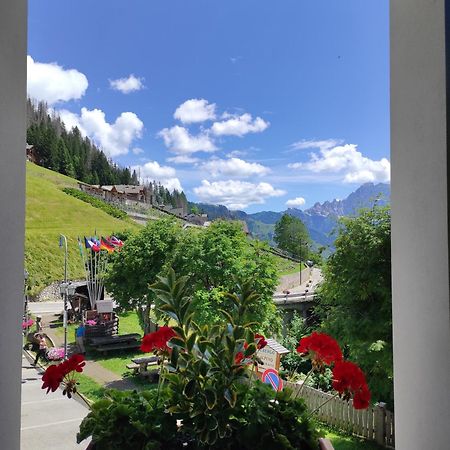 Appartamento Monte Civetta Pieve di Livinallongo Exteriör bild